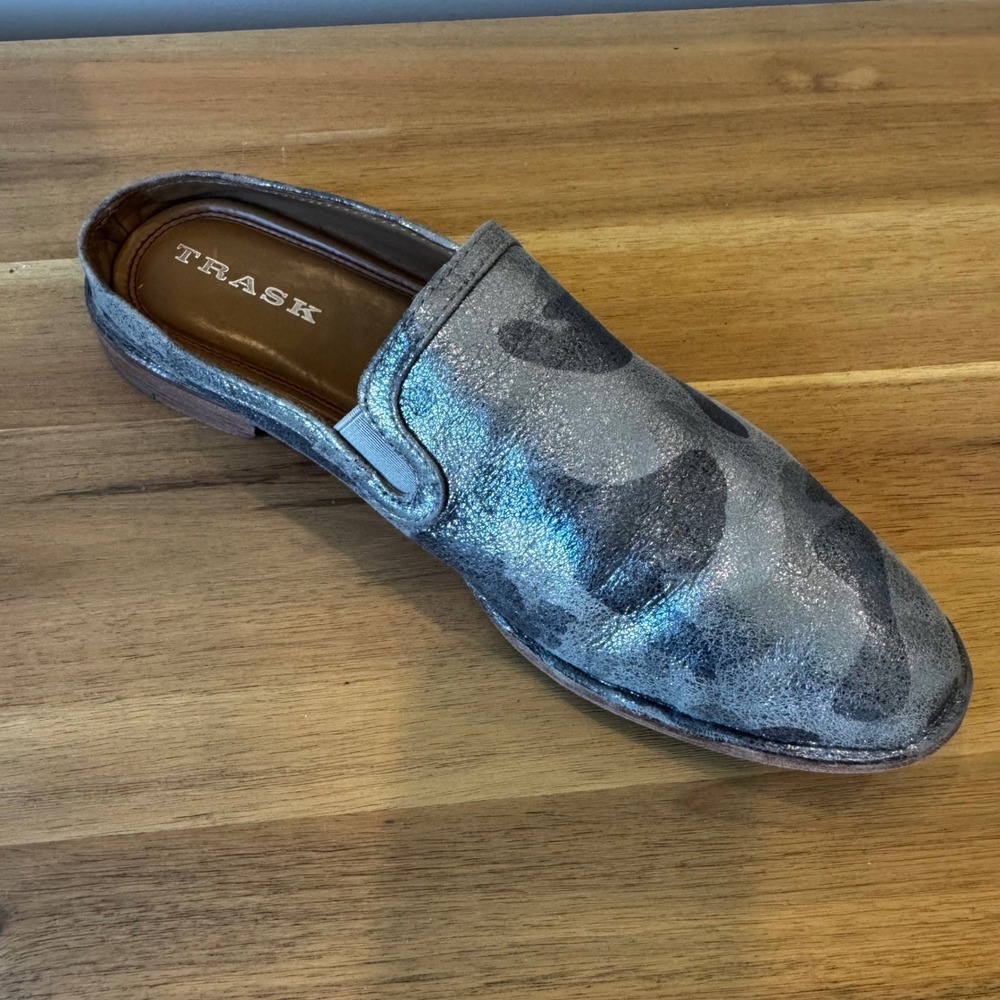 Trask Women 9.5 M Silver Metallic Camo Leather Mules Slip On Loafers Casual - Picture 3 of 12
